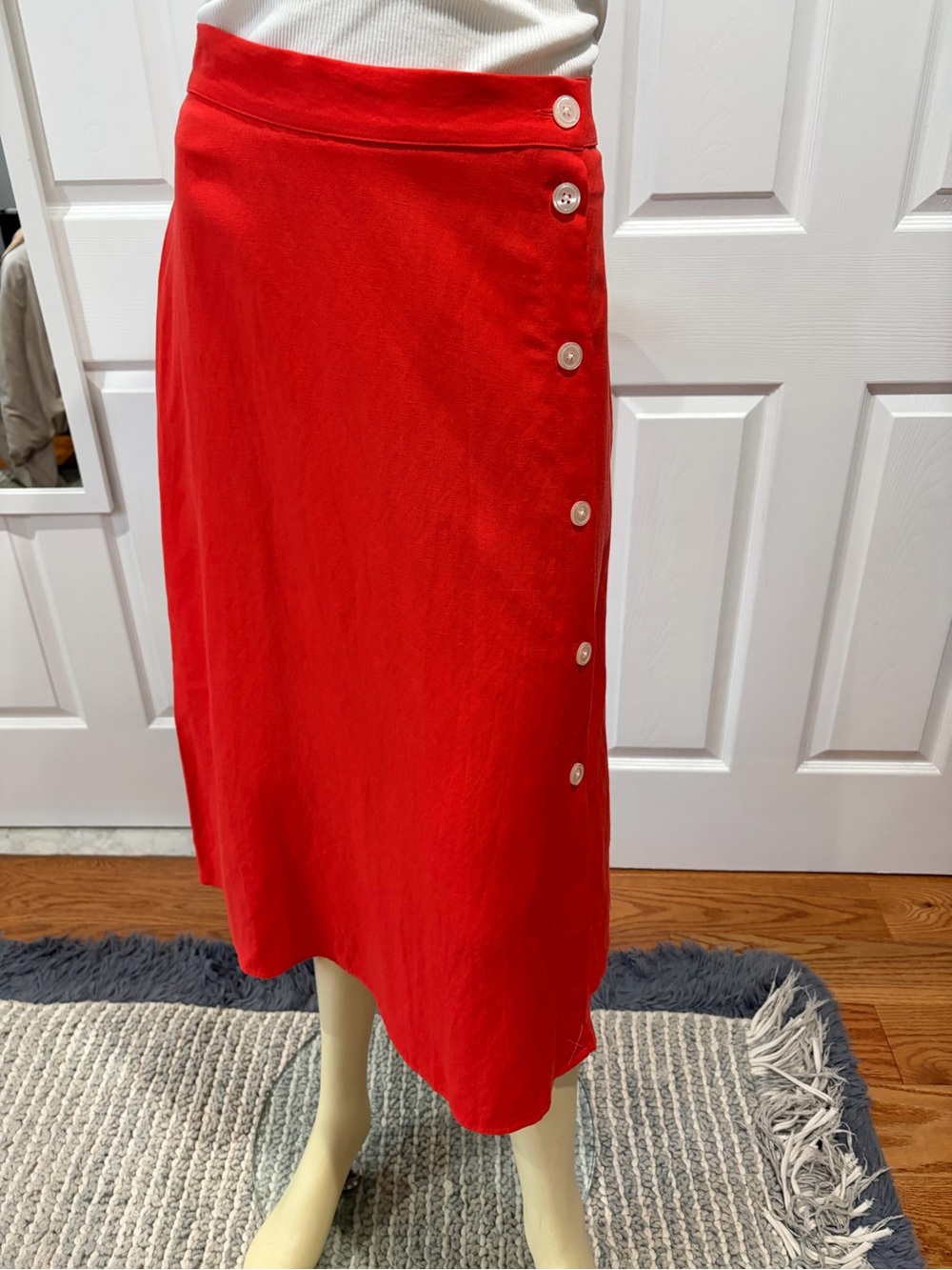Loft Classic Red Button-Accent Women's Skirt/ size 8
